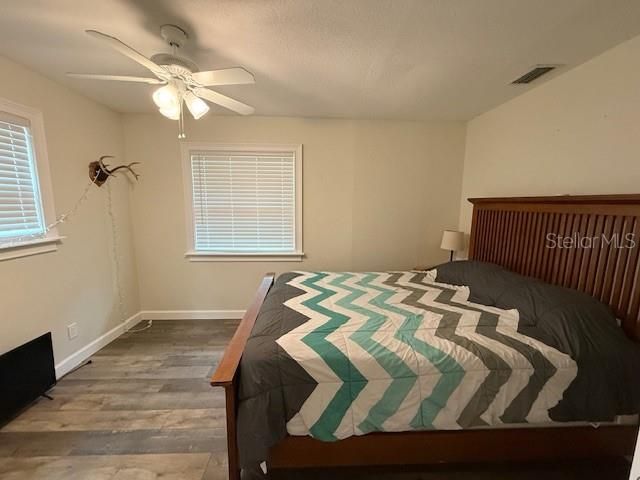 For Sale: $374,900 (1 beds, 1 baths, 640 Square Feet)