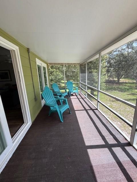 For Sale: $374,900 (1 beds, 1 baths, 640 Square Feet)