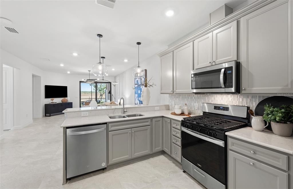 待售: $379,990 (2 贝兹, 2 浴室, 1448 平方英尺)