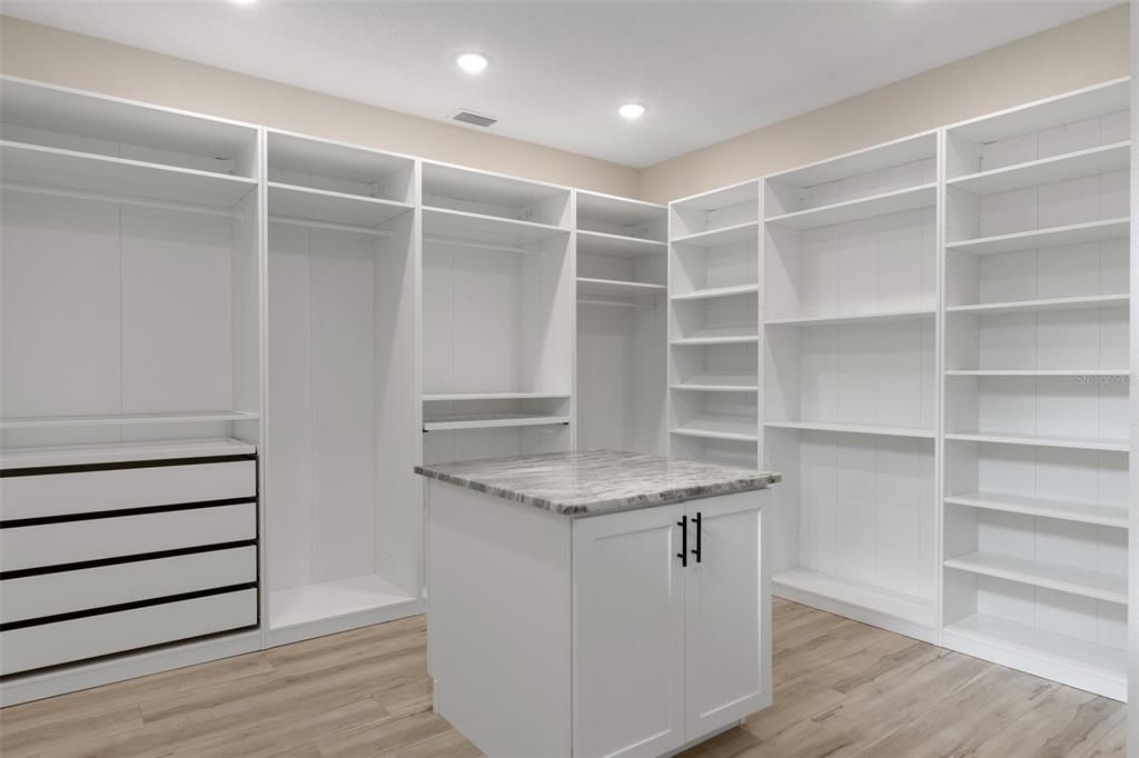 待售: $549,999 (3 贝兹, 3 浴室, 2397 平方英尺)