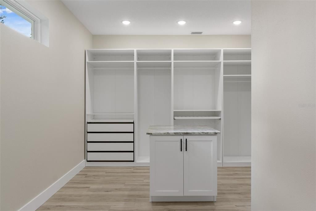 待售: $549,999 (3 贝兹, 3 浴室, 2397 平方英尺)