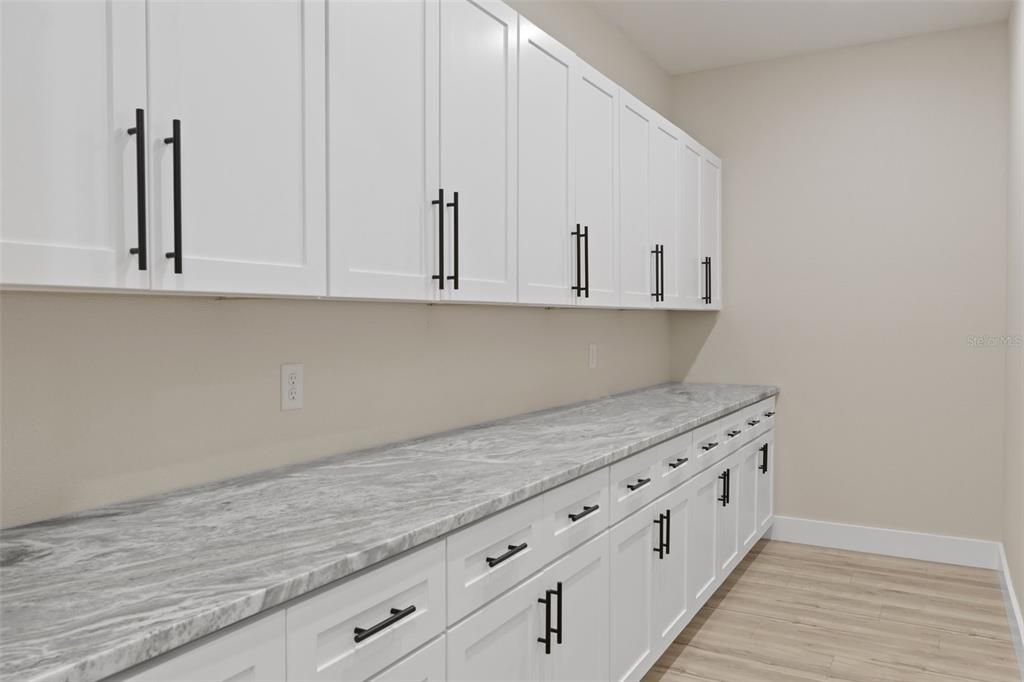 待售: $549,999 (3 贝兹, 3 浴室, 2397 平方英尺)