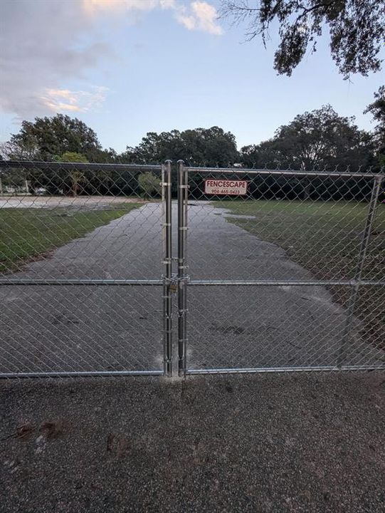 For Sale: $3,869,000 (4.60 acres)