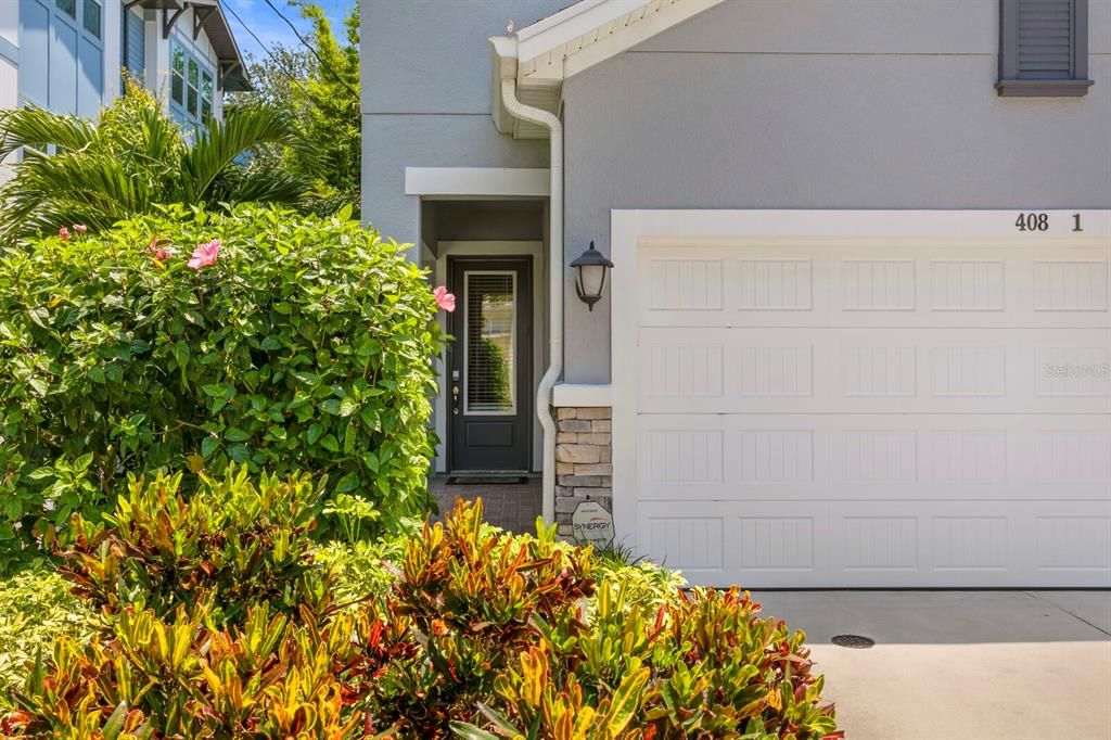 合同活跃: $5,000 (3 贝兹, 2 浴室, 2503 平方英尺)