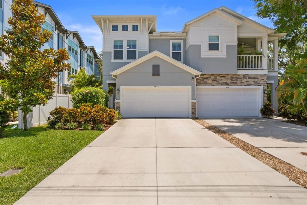 合同活跃: $5,000 (3 贝兹, 2 浴室, 2503 平方英尺)