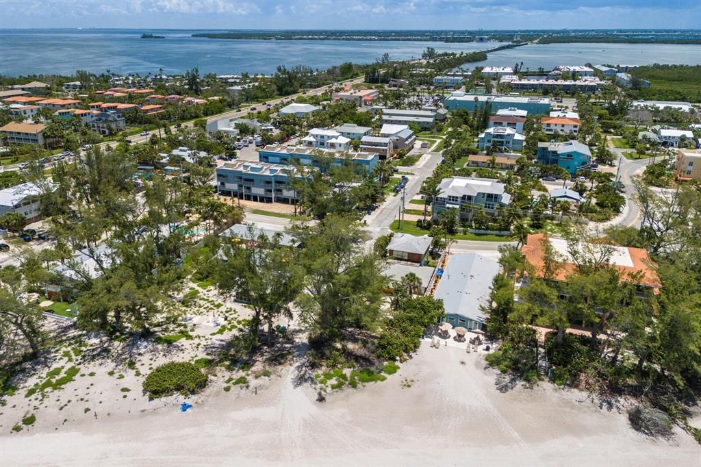 待售: $3,100,000 (0.20 acres)