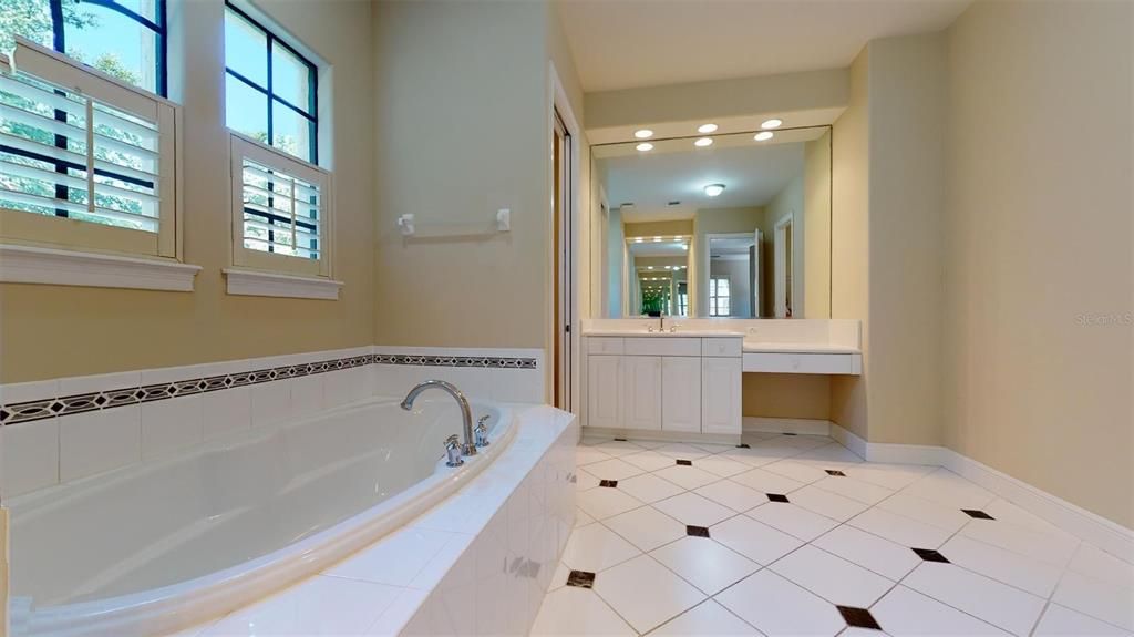 В аренду: $5,195 (4 спален, 3 ванн, 4200 Квадратных фут)