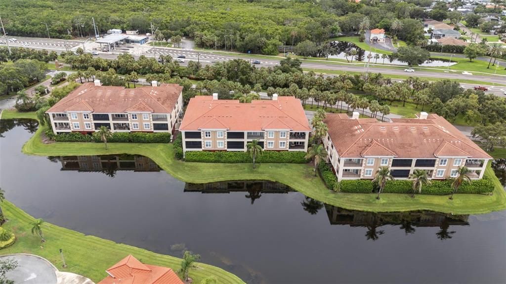 For Sale: $1,000,000 (3 beds, 2 baths, 2437 Square Feet)