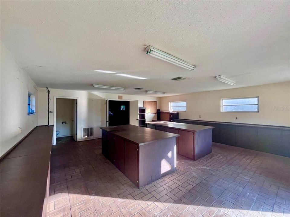 For Sale: $250,000 (0 beds, 0 baths, 1200 Square Feet)