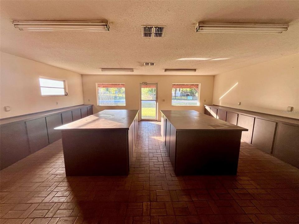 For Sale: $250,000 (0 beds, 0 baths, 1200 Square Feet)