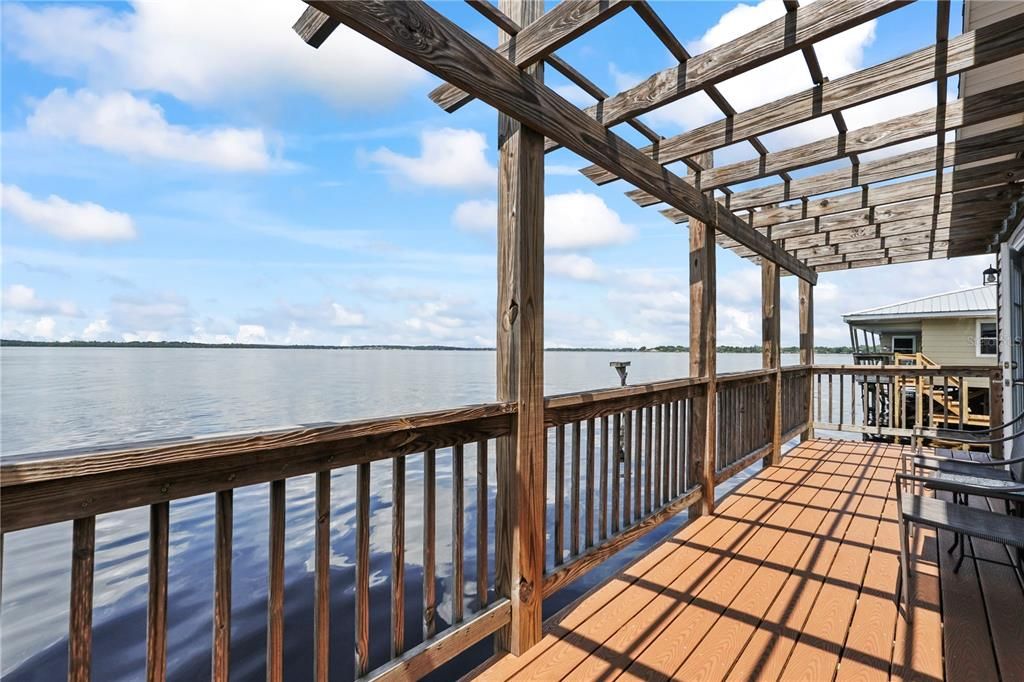 待售: $329,900 (0.30 acres)