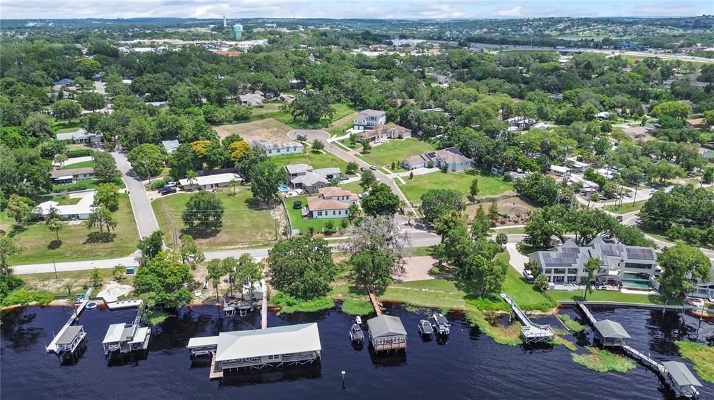 待售: $329,900 (0.30 acres)