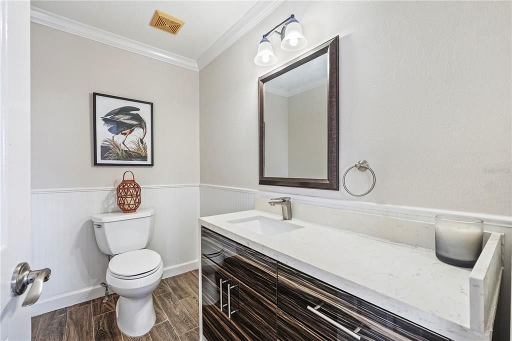 待售: $329,900 (0.30 acres)