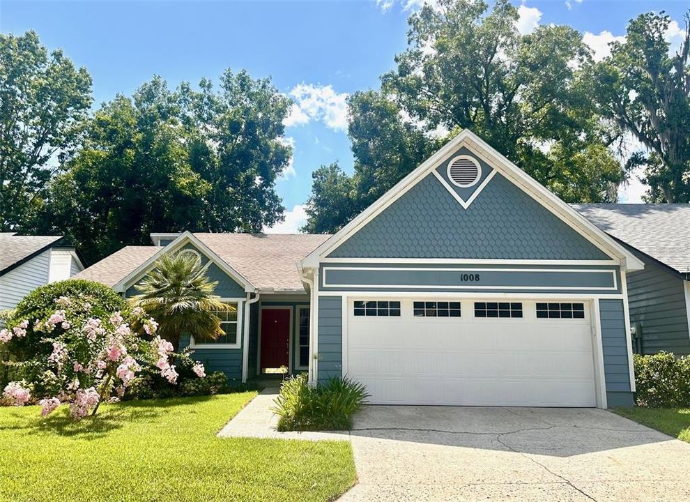 Recently Sold: $349,900 (3 beds, 2 baths, 1683 Square Feet)