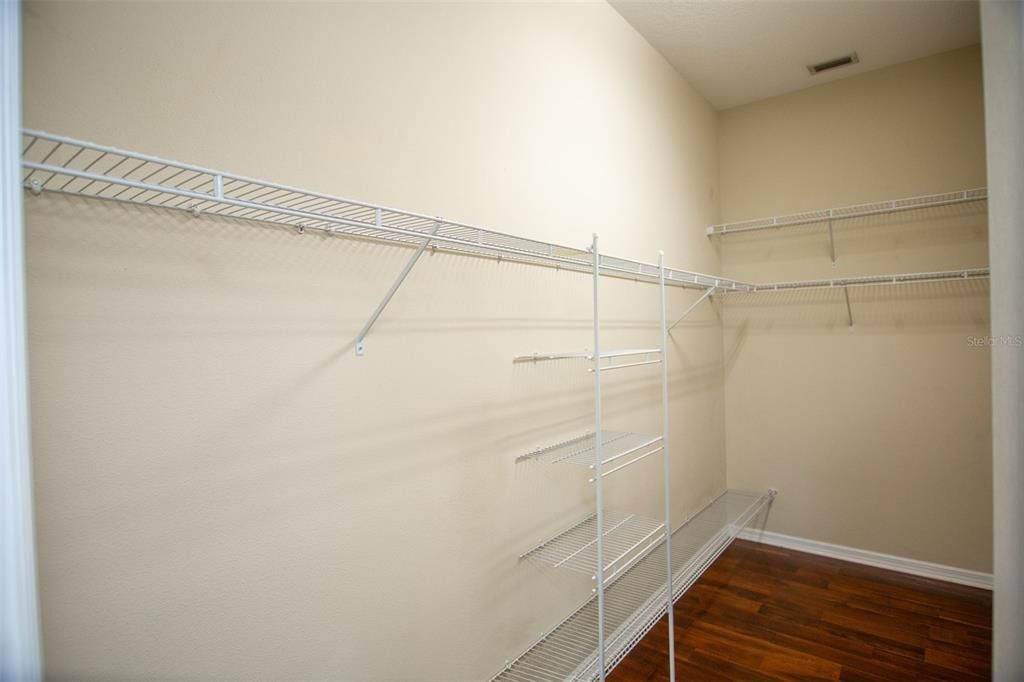 For Rent: $3,800 (3 beds, 2 baths, 1863 Square Feet)