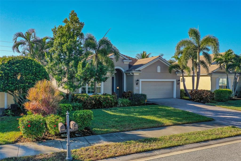 For Rent: $3,800 (3 beds, 2 baths, 1863 Square Feet)