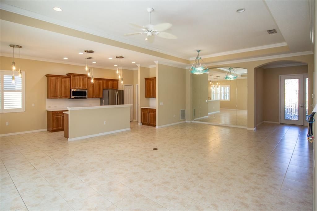 For Rent: $3,800 (3 beds, 2 baths, 1863 Square Feet)