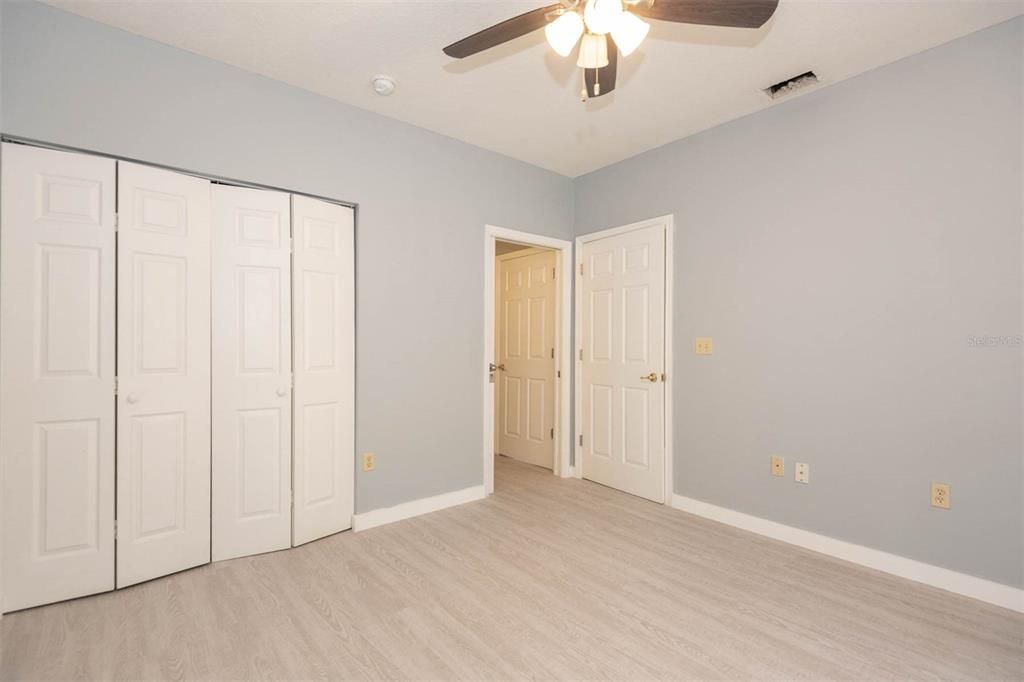 For Sale: $108,500 (2 beds, 2 baths, 1010 Square Feet)