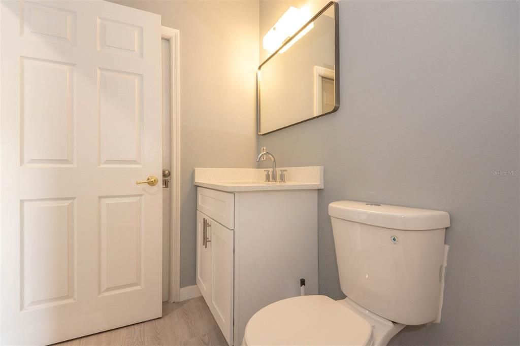 For Sale: $108,500 (2 beds, 2 baths, 1010 Square Feet)