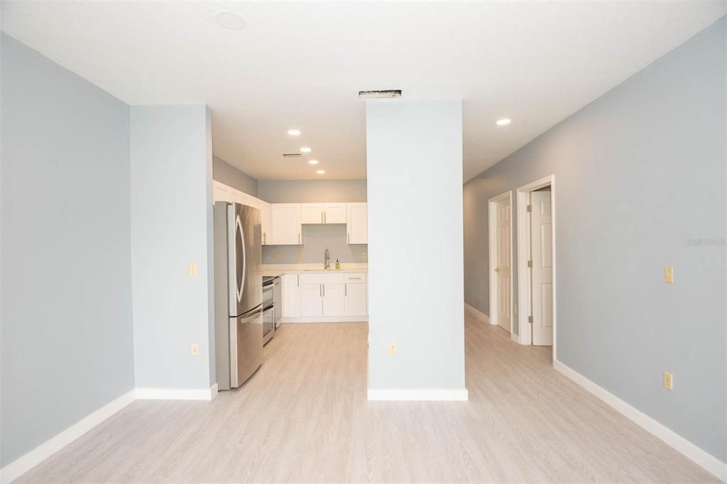 For Sale: $108,500 (2 beds, 2 baths, 1010 Square Feet)