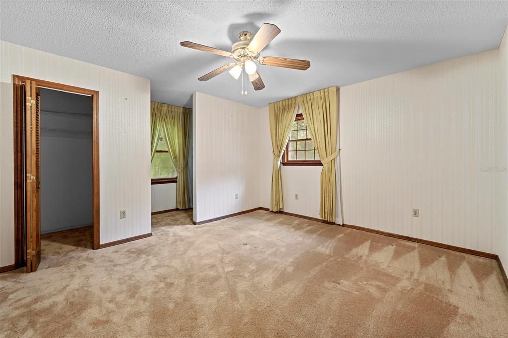 На продажу: $839,500 (5 спален, 4 ванн, 4364 Квадратных фут)