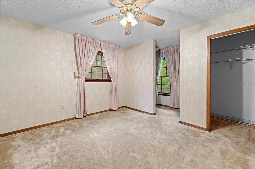 На продажу: $839,500 (5 спален, 4 ванн, 4364 Квадратных фут)