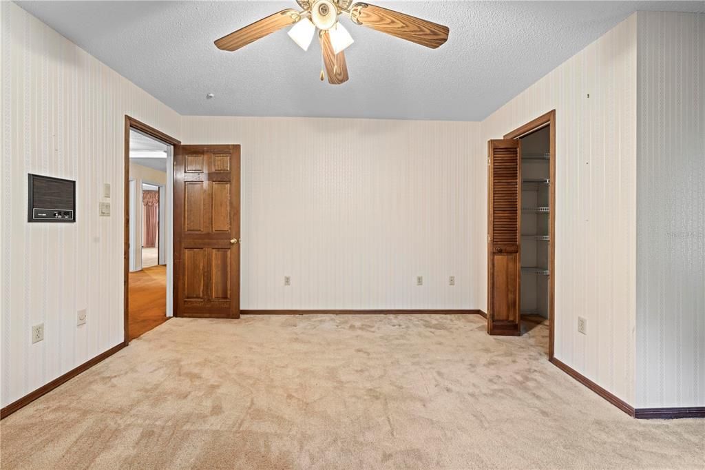 На продажу: $839,500 (5 спален, 4 ванн, 4364 Квадратных фут)