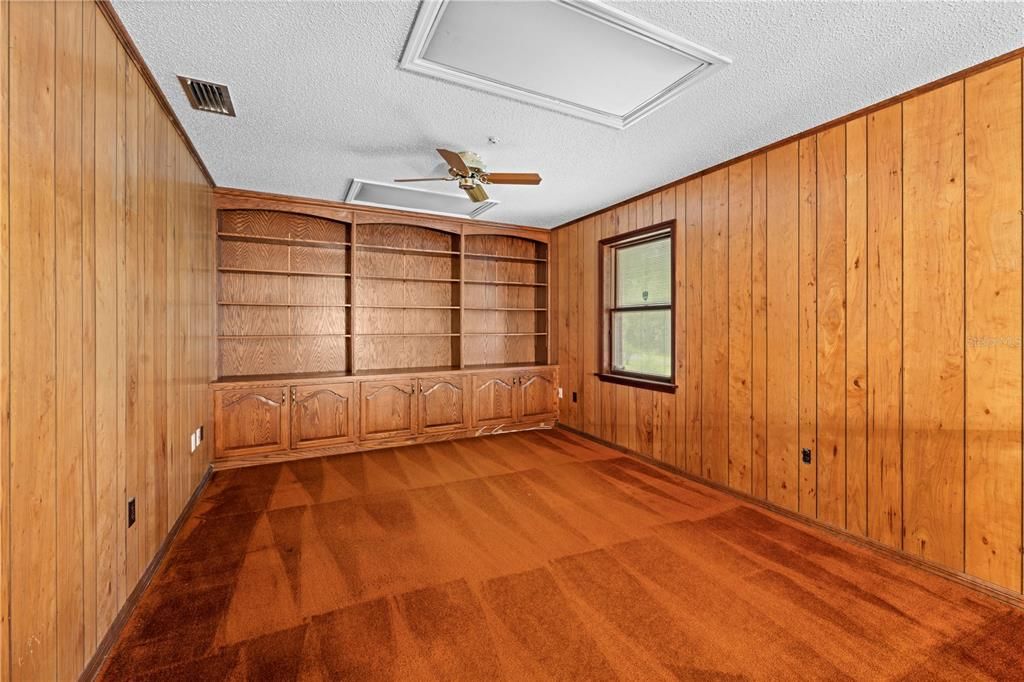 На продажу: $839,500 (5 спален, 4 ванн, 4364 Квадратных фут)