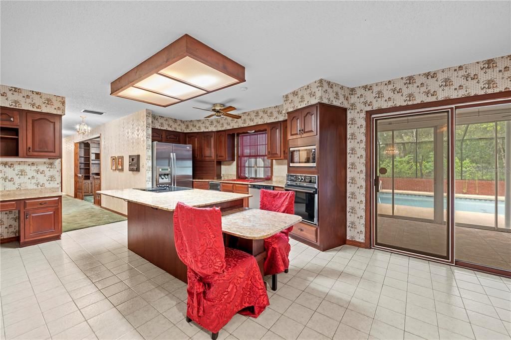 На продажу: $839,500 (5 спален, 4 ванн, 4364 Квадратных фут)