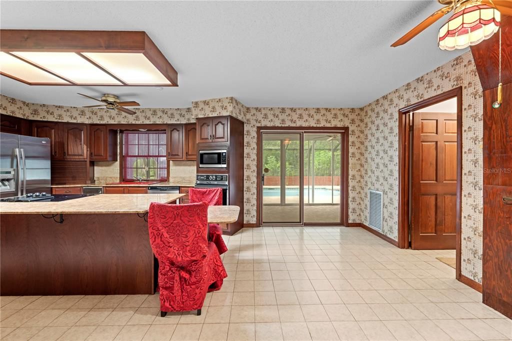 На продажу: $839,500 (5 спален, 4 ванн, 4364 Квадратных фут)