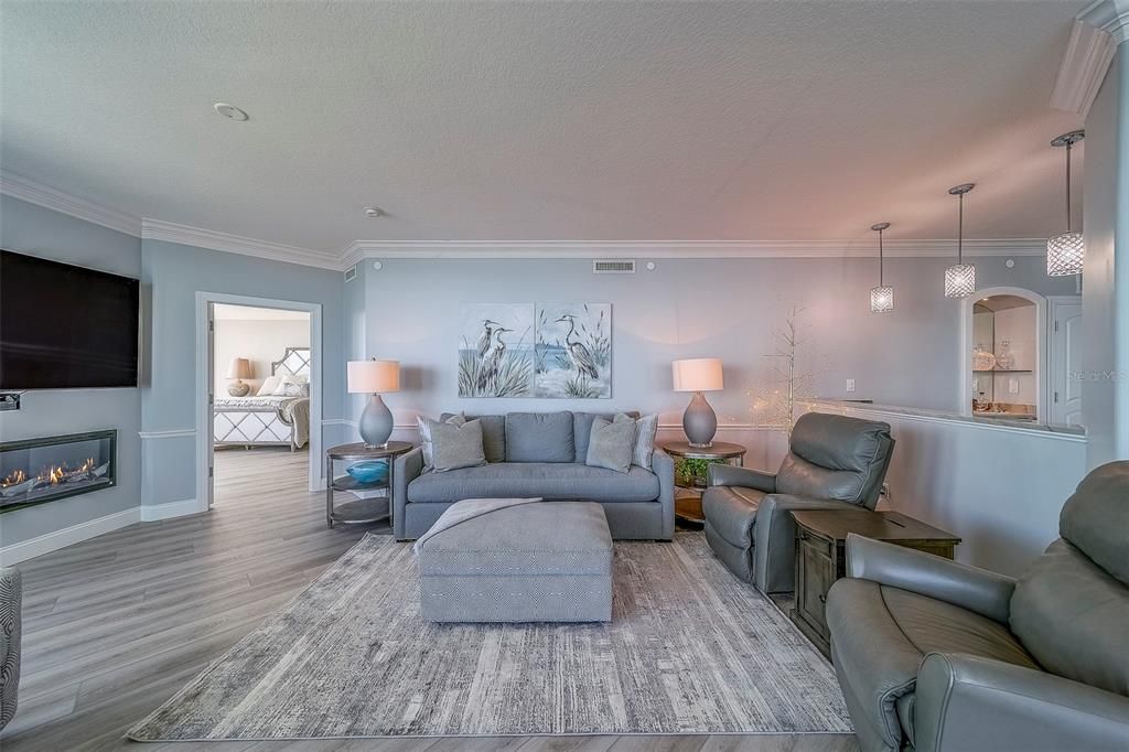 For Sale: $2,299,000 (3 beds, 3 baths, 2343 Square Feet)