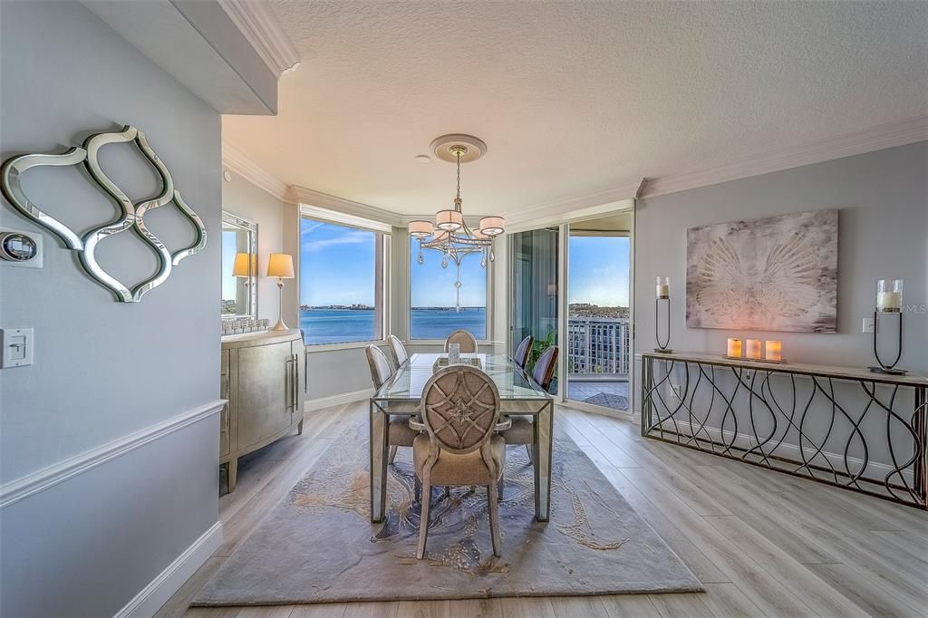 For Sale: $2,299,000 (3 beds, 3 baths, 2343 Square Feet)