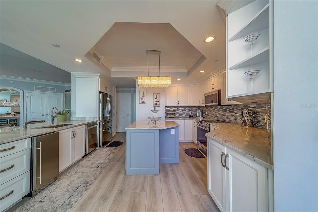 For Sale: $2,299,000 (3 beds, 3 baths, 2343 Square Feet)