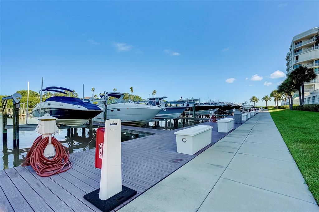 For Sale: $2,299,000 (3 beds, 3 baths, 2343 Square Feet)