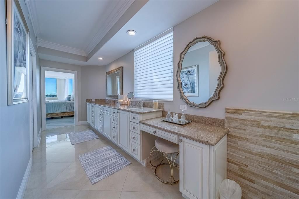 For Sale: $2,299,000 (3 beds, 3 baths, 2343 Square Feet)