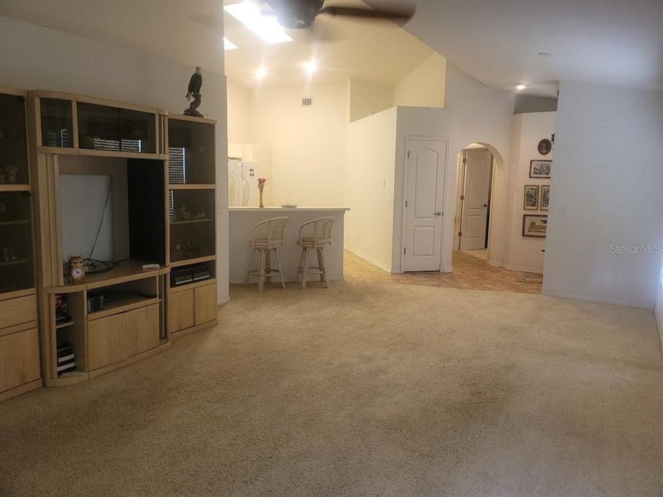 待售: $324,999 (3 贝兹, 2 浴室, 1359 平方英尺)