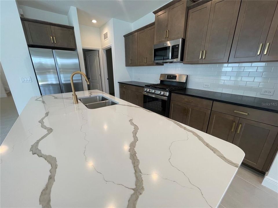 For Rent: $4,200 (4 beds, 2 baths, 3176 Square Feet)