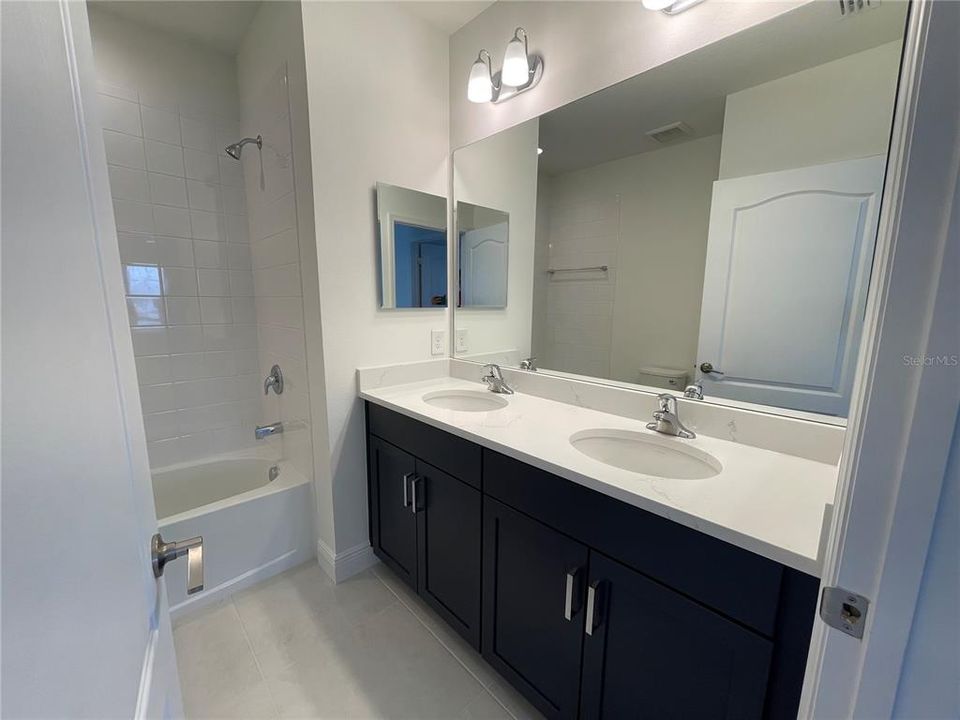 For Rent: $4,200 (4 beds, 2 baths, 3176 Square Feet)