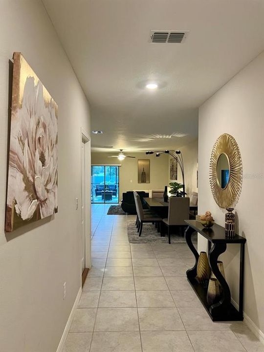 В аренду: $3,300 (6 спален, 3 ванн, 2589 Квадратных фут)