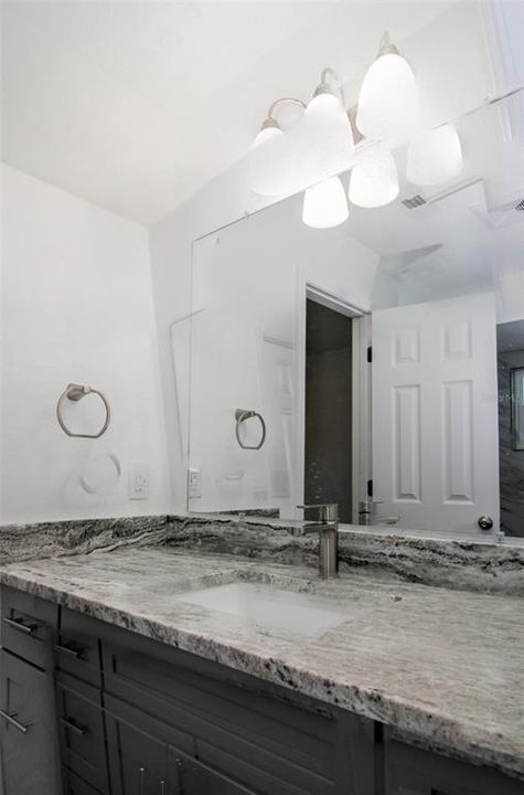 Active With Contract: $270,000 (3 beds, 2 baths, 1556 Square Feet)