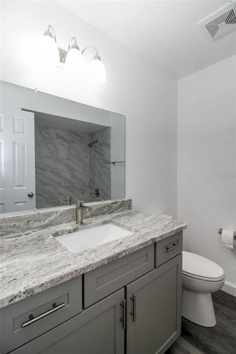 Active With Contract: $270,000 (3 beds, 2 baths, 1556 Square Feet)