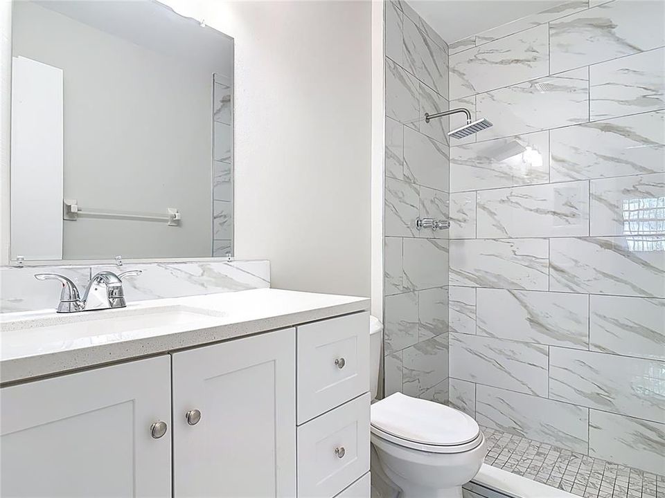 Active With Contract: $186,000 (2 beds, 2 baths, 1032 Square Feet)