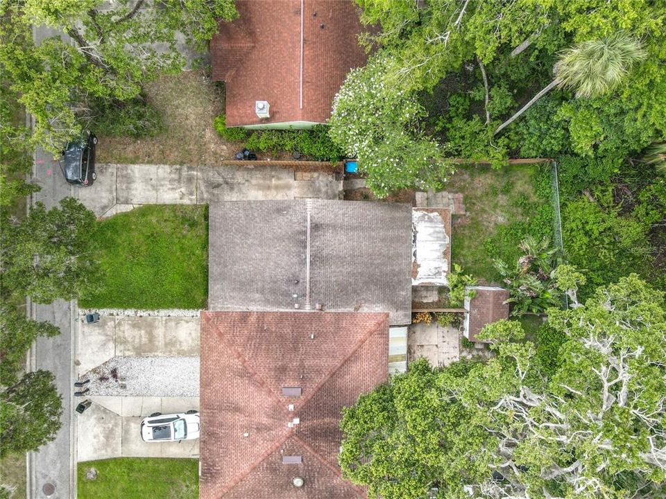 Active With Contract: $186,000 (2 beds, 2 baths, 1032 Square Feet)