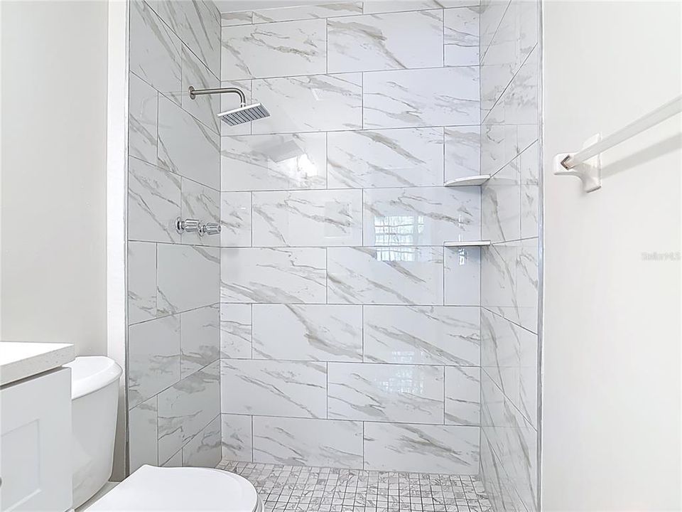 Active With Contract: $186,000 (2 beds, 2 baths, 1032 Square Feet)