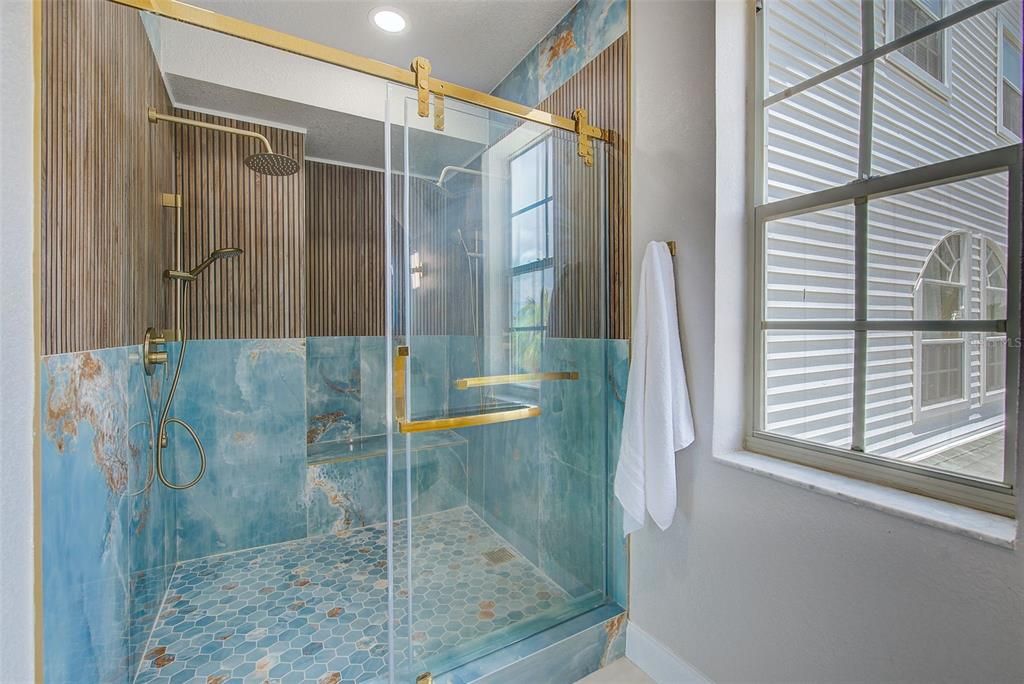 En Venta: $462,900 (3 camas, 2 baños, 1848 Pies cuadrados)