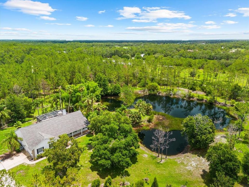 Под контрактом: $1,100,000 (3 спален, 2 ванн, 2582 Квадратных фут)