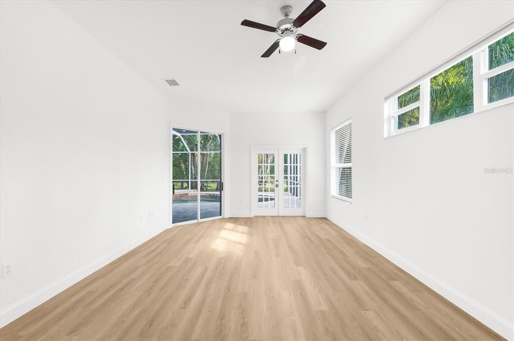 Под контрактом: $1,100,000 (3 спален, 2 ванн, 2582 Квадратных фут)