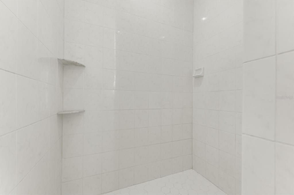 Под контрактом: $1,100,000 (3 спален, 2 ванн, 2582 Квадратных фут)