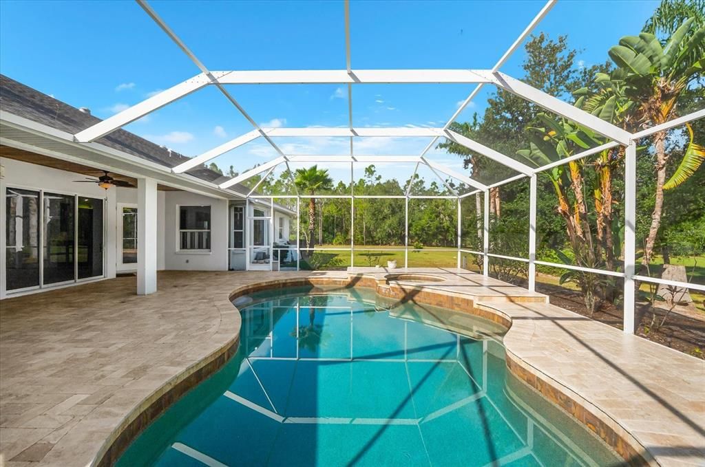 Под контрактом: $1,100,000 (3 спален, 2 ванн, 2582 Квадратных фут)