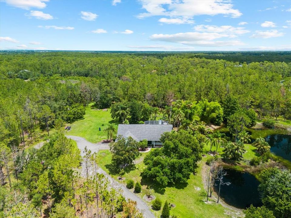 Под контрактом: $1,100,000 (3 спален, 2 ванн, 2582 Квадратных фут)